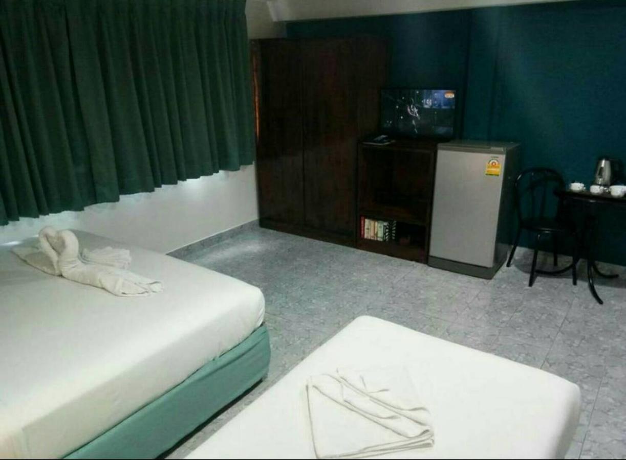 Simple Boutique Seabreeze Hotel Patong Eksteriør billede