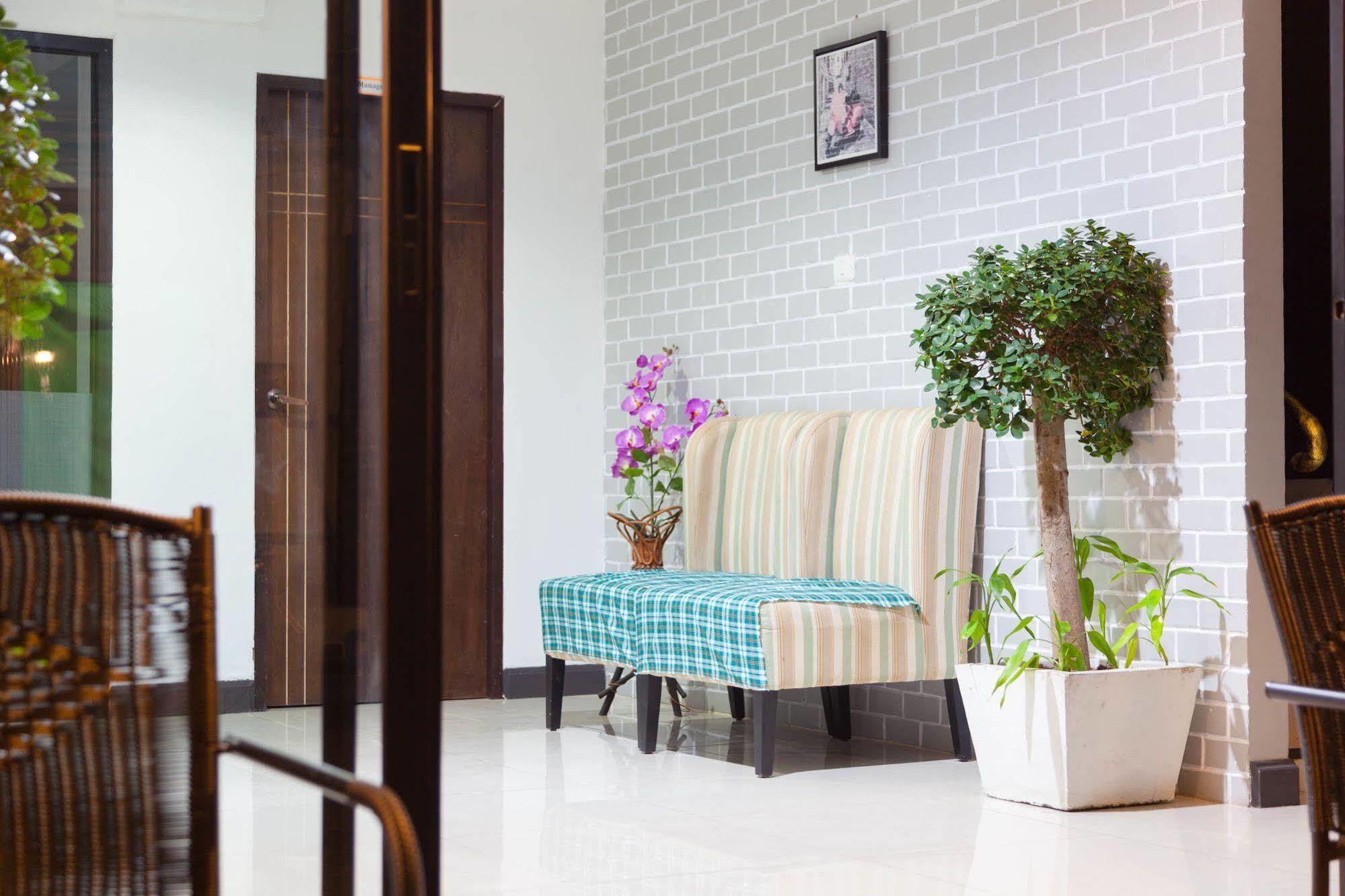 Simple Boutique Seabreeze Hotel Patong Eksteriør billede