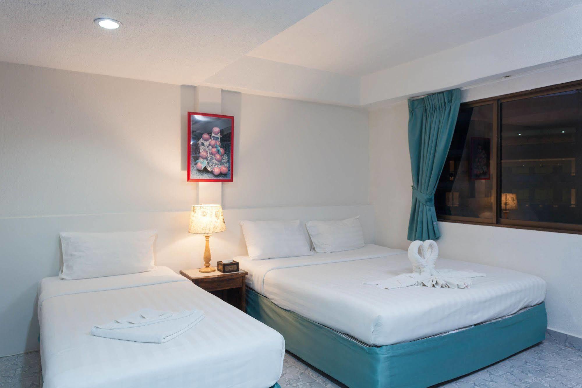 Simple Boutique Seabreeze Hotel Patong Eksteriør billede