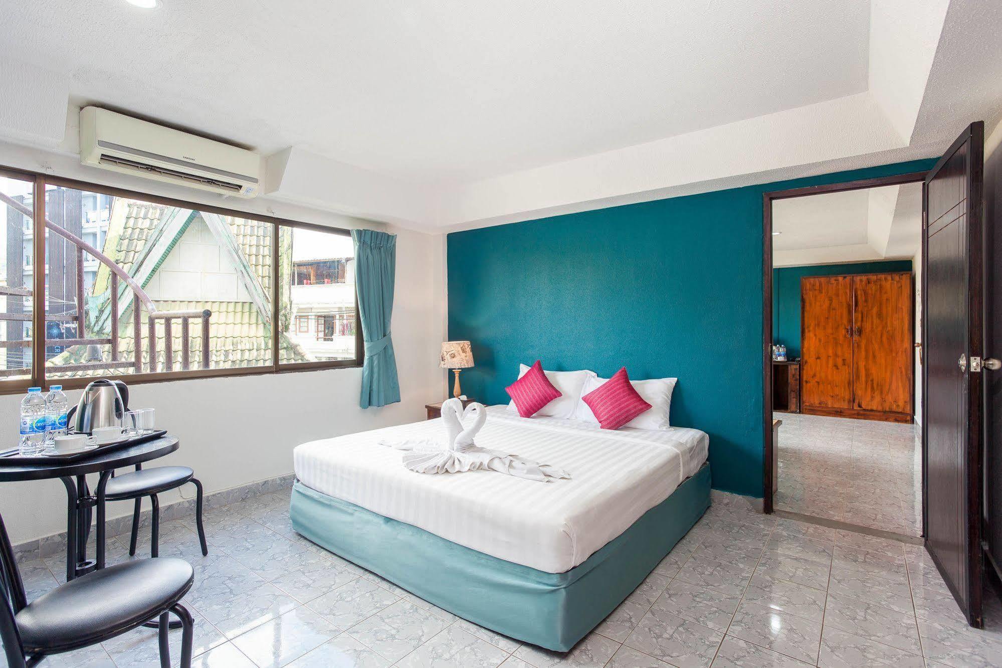 Simple Boutique Seabreeze Hotel Patong Eksteriør billede